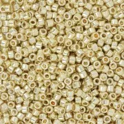 Toho Treasures 1.8 mm TO1TPF559 - PF Galvanized Yellow Gold x8g