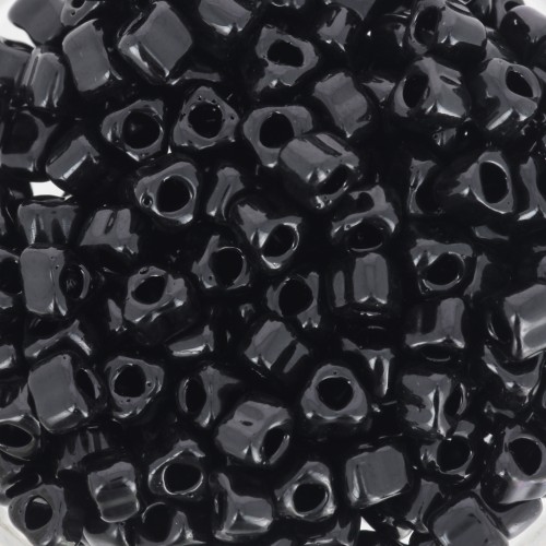 Miyuki 5/0 triangle TR5-401 - Black x8g
