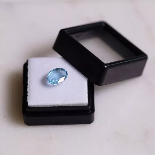 Aigue Marine ovale 9x7 mm - 1.70 cts