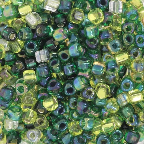 Mix Triangles Miyuki 8/0 TR8-MIX-05 - Ever Green x8g