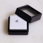 Spinelle gris taille rond 3 mm - 0.11 cts|raw }}