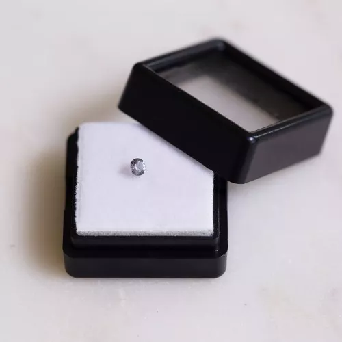 Spinelle gris taille rond 3 mm - 0.11 cts