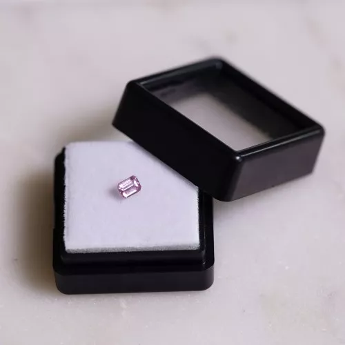 Saphir rectangle 4.1x3.1 mm - 0.26 cts