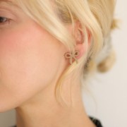 Clous d'oreilles noeud 15x17 mm en acétate - Moka x2