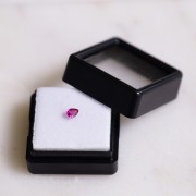 Rubis poire 4x3 mm - 0.25 cts