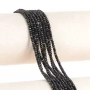 Perles rondelles aplaties facettées 3x2 mm en pierre gemme - Spinelle noire x38cm