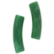 Perles tube incurvé en acrylique opaque 19x5 mm - Vert foncé marbré x10