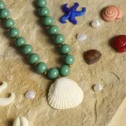 Pendentif coquillage 21 mm en résine opaque - Ecru x1