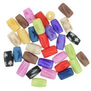Assortiment de perles tubes 12x7 mm en os gravé - Multicolore x21g|raw }}