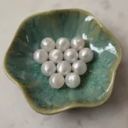 Perles rondes 14 mm en résine opaque - Blanc nacré x6