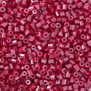 Perles rocailles Preciosa Two Cuts 11/0 2 mm - Opaque Red Coral Sfinx x20g