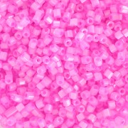 Perles rocailles Preciosa Two Cuts 11/0 2 mm - Alabaster White Lined Pink Sfinx x20g