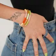 Perles tube incurvé en acrylique opaque 19x5 mm - Vert x10