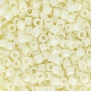Miyuki Delica 10/0 DBM0203 - Cream Ceylon x8g|raw }}