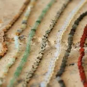 Perles fleur 6 mm en pierre gemme - Jaspe rouge x 38cm