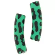 Perles tube incurvé 19x5 mm en acrylique opaque - Motif léopard - Vert - Noir x4