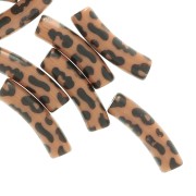 Perles tube incurvé 19x5 mm en acrylique opaque - Motif léopard - Marron - Noir x4
