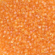 Toho Aiko 11/0 1.6 mm TA01174 - Transparent Light Hyacinth Rainbow x4g|raw }}