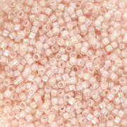 Toho Aiko 11/0 1.6 mm TA011033 - White Lined Luster Light Rosaline x4g|raw }}