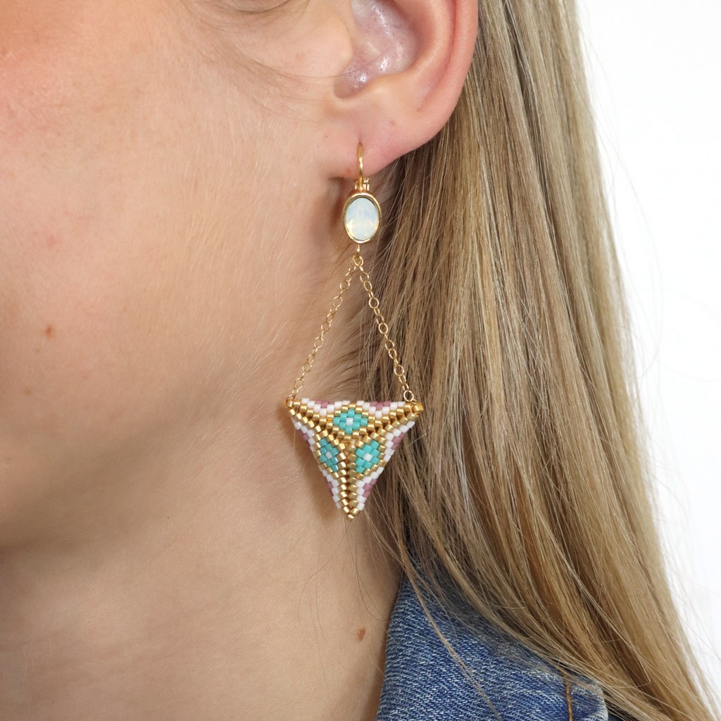 Boucles D'Oreilles Dormeuses Pendantes - Perles D'Eau Douce Sur Laiton Doré à L'Or Jaune 14k - Neuf Avec étiquettes
