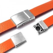 Fermoir aimanté 20x12 mm pour lacet 10 mm Placage Argent fin vieilli x1