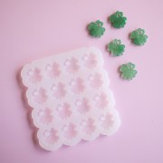 Moule en silicone Géa Creations pour réaliser des breloques trèfle 17 mm x1