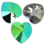 Coeur Swarovski 6228 14,4x14 mm Crystal Scarabaeus Green x1|raw }}