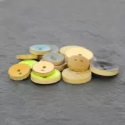 Bouton en bois résine époxy 15 mm Ivoire x1