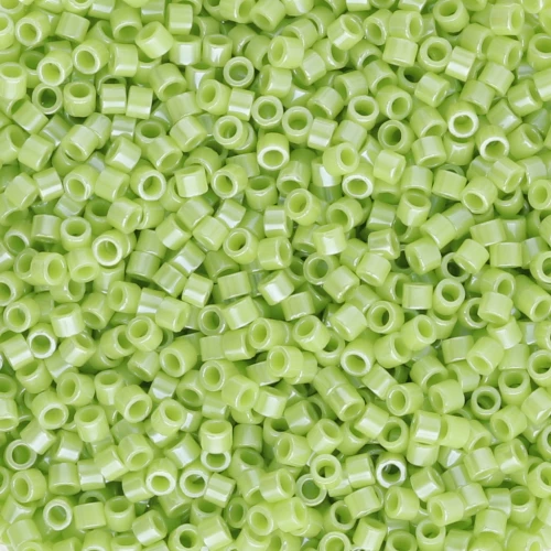 Toho Aiko 11/0 1.6 mm TA01131 - Opaque Sour Apple Luster x4g
