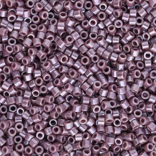 Toho Aiko 11/0 1.6 mm TA01133 - Opaque Lavender Luster x4g