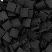 Miyuki Tila Beads 5x5x1.9 mm TL-0401F - Black Mat paquet de 100g