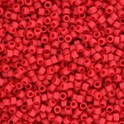 Miyuki Delica 11/0 DB0796 - Dyed Semi Mat Opaque Red paquet de 100g