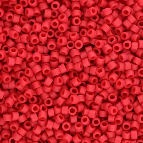 Miyuki Delica 11/0 DB0796 - Dyed Semi Mat Opaque Red paquet de 100g