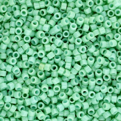 Miyuki Delica Duracoat 11/0 DB2125 - Opaque Sea Opal paquet de 100g