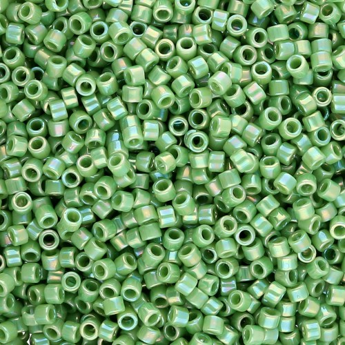 Miyuki Delica 11/0 DB0163 - Opaque Green AB paquet de 100g