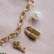 Mes bijoux DIY - Kit bijoux Collier charms Clés en Acier Inoxydable Doré