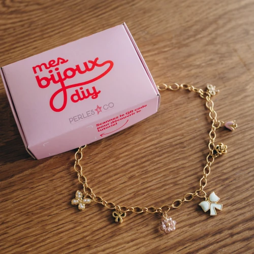 Mes bijoux DIY - Kit bijoux Collier charms Girly en Acier Inoxydable Doré
