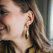 Pendentif navette bombé 50x18 mm - Doré à l'or fin x1