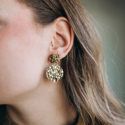 Pendentif rond martelé 25 mm - Doré à l'or fin x1