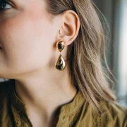 Clous d'oreilles goutte bombée 22x14.5 mm - Doré à l'or fin x2