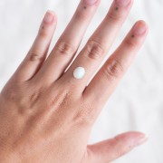 Opale d'Ethiopie ovale 9.7x7.8 mm - 1.40 cts