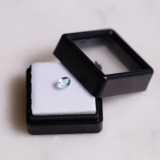Aigue Marine ovale 5.3x4 mm - 0.35 cts