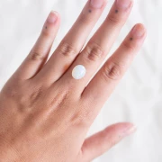 Opale d'Ethiopie ovale 11.8x9.8 mm - 2.70 cts