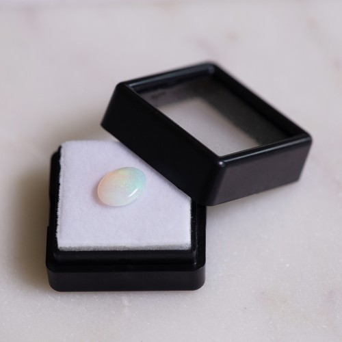 Opale d'Australie ovale 9.7x7.9 mm - 1.20 cts