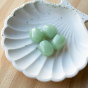 Perle baroque irrégulière en résine translucide 19x15 mm - Lichen marbré x1