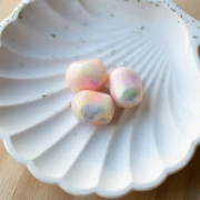 Perle baroque irrégulière en résine opaque 19x15 mm - Marbré Multicolore nacré x1