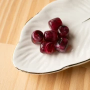 Perles tubes 12x11 mm en résine translucide - Grenat marbré x6