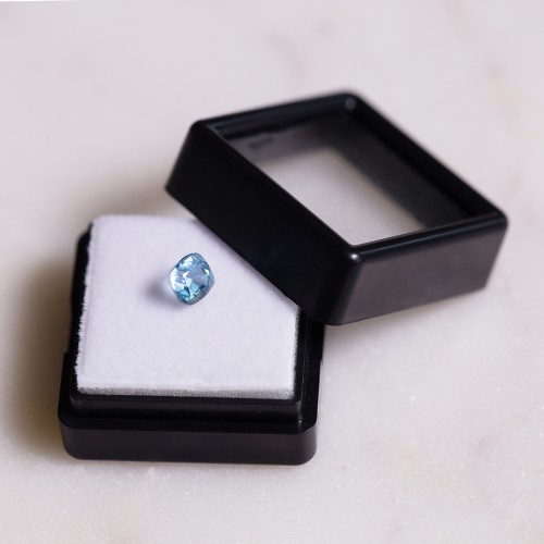 Aigue Marine coussin 5.4x5.1 mm - 0.80 cts