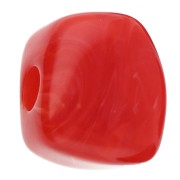 Perle cube irrégulier 15x13 mm en résine opaque - Marbré Rouge x1|raw }}