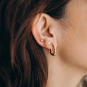 Clous d'oreilles ronds 3 mm avec oxyde de zirconium - Acier inox 304 x2